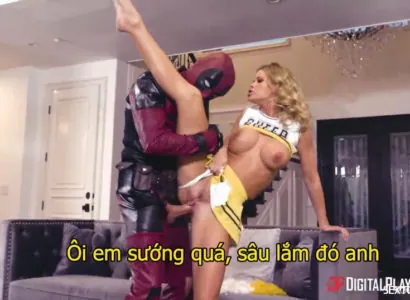 Deadpool trở lại trong bản phim sex nhại siêu anh hùng Âu Mỹ
