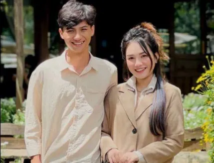 Clip sex Việt Nam: dạy bạn thân bí quyết chinh phục gái xinh