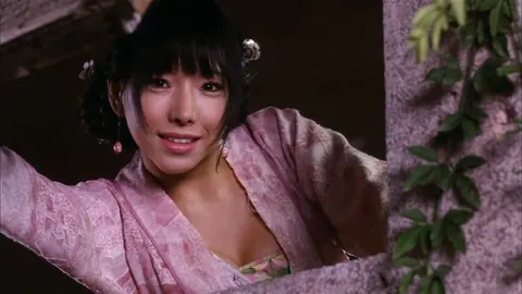 Sex Tân Kim Bình Mai lộ clip nóng bỏng chưa từng có