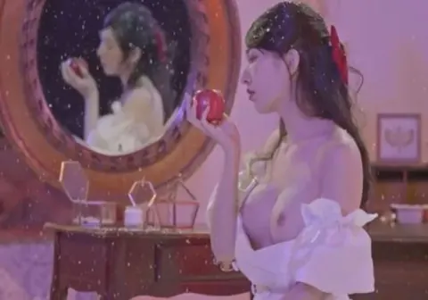 Phim sex Trung Quốc nàng Bạch Tuyết quyến rũ trong video nóng