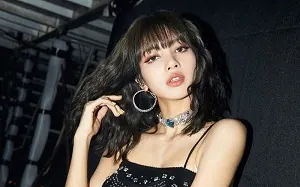 Lisa Black Pink bị lộ clip nóng bỏng bên trai lạ